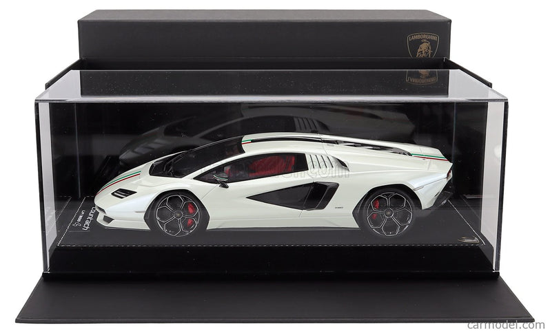 Lamborghini Countach Lpi 800-4 Italian Livery 2021 1:18 MR Models biela Italian Flag
