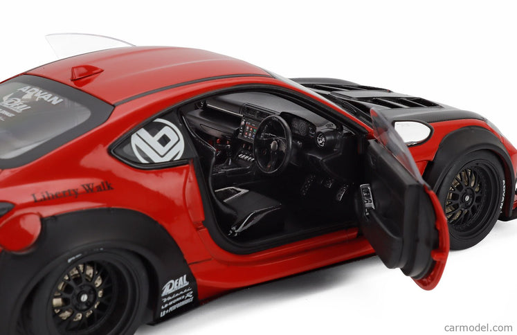 Toyota GR86 Lbwk Body Kit Coupe 2024 1:18 Solido červená čierna