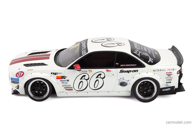 Nissan Silvia (S14) N°66 Boss Rocket Bunny 2024 1:18 Otto Mobile biela
