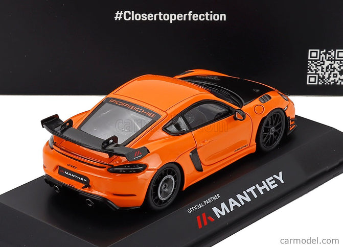 Porsche 718 (982) Cayman GT4 RS Manthey Kit 2024 1:43 Spark Model Pastel oranžová čierna