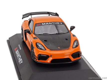 Porsche 718 (982) Cayman GT4 RS Manthey Kit 2024 1:43 Spark Model Pastel oranžová čierna