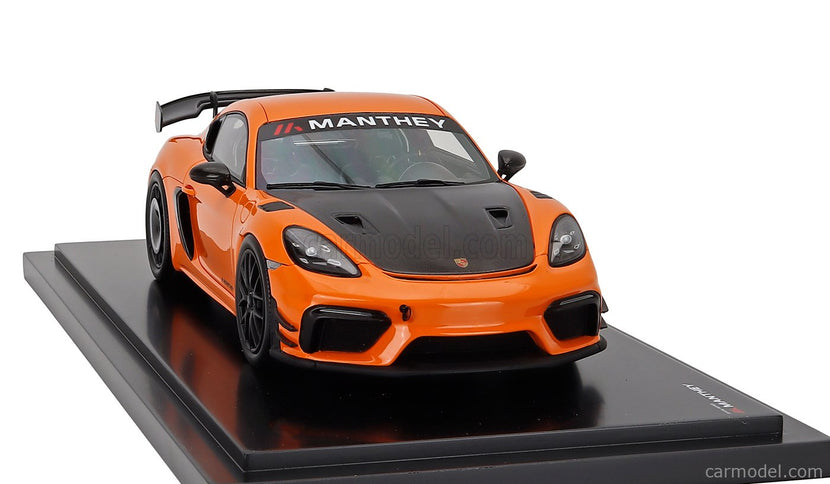 Porsche 718 (982) Cayman GT4 RS 2024 1:18 Spark Model Pastel oranžová čierna