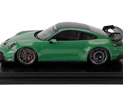 Porsche 911 992-2 GT3 Coupe Manthey Kit 2024 1:12 Spark Model Auratium zelená