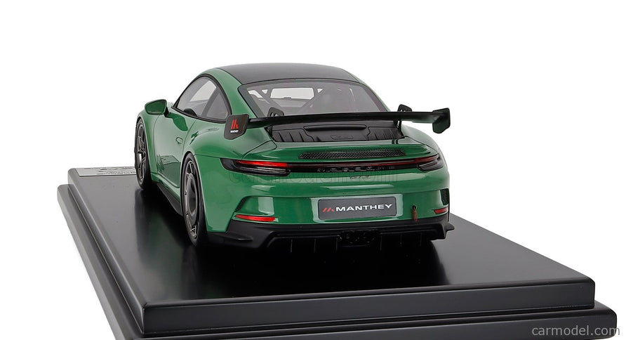 Porsche 911 992-2 GT3 Coupe Manthey Kit 2024 1:12 Spark Model Auratium zelená