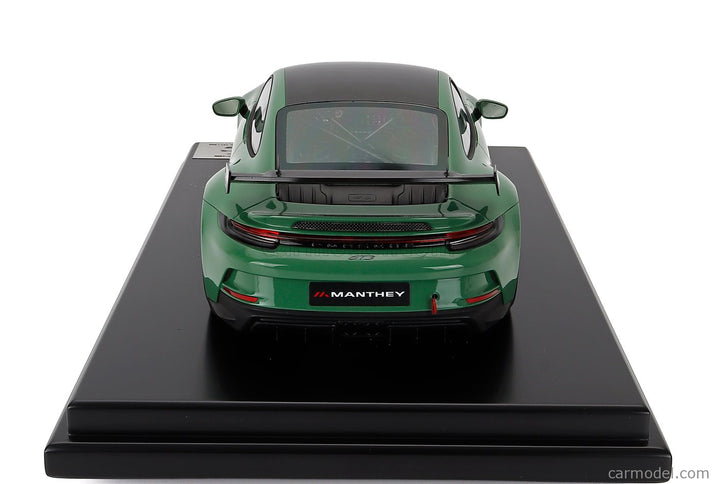Porsche 911 992-2 GT3 Coupe Manthey Kit 2024 1:12 Spark Model Auratium zelená