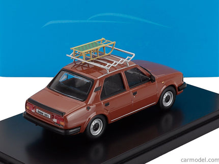 Skoda 120L 1984 With Snow Sledge - Con Slittino 1:43 Abrex hnedá