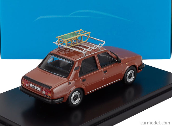 Skoda 120L 1984 With Snow Sledge - Con Slittino 1:43 Abrex hnedá