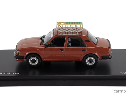 Skoda 120L 1984 With Snow Sledge - Con Slittino 1:43 Abrex hnedá