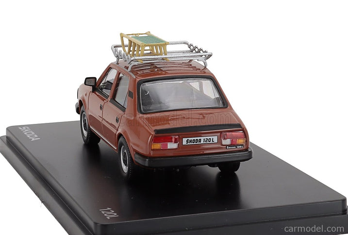 Skoda 120L 1984 With Snow Sledge - Con Slittino 1:43 Abrex hnedá