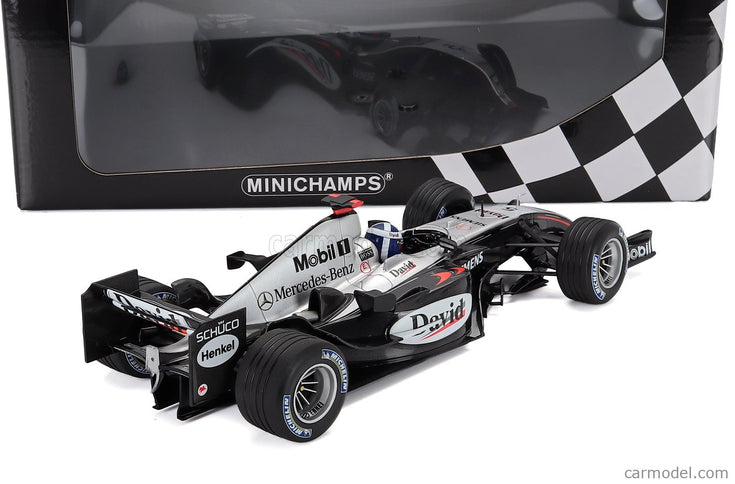 Mclaren F1 MP4/19 N°5 Sezóna 2004 David Coulthard 1:18 Minichamps čierna strieborná