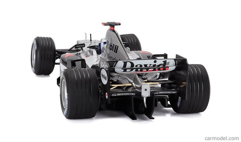 Mclaren F1 MP4/19 N°5 Sezóna 2004 David Coulthard 1:18 Minichamps čierna strieborná