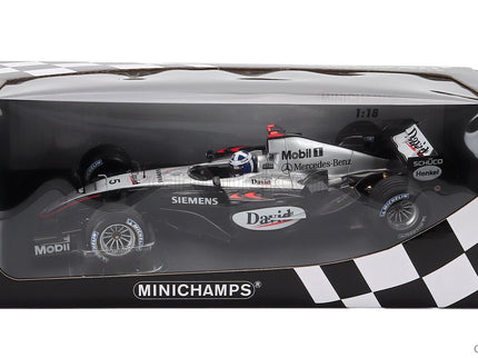 Mclaren F1 MP4/19 N°5 Sezóna 2004 David Coulthard 1:18 Minichamps čierna strieborná