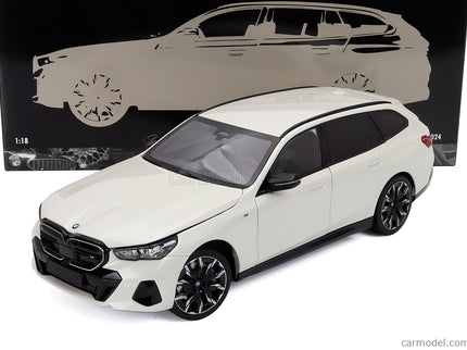 BMW 5-SERIES i5 M60 Touring (G61) SW Station Wagon 2024 1:18 Minichamps biela metalická