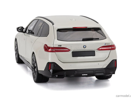 BMW 5-SERIES i5 M60 Touring (G61) SW Station Wagon 2024 1:18 Minichamps biela metalická