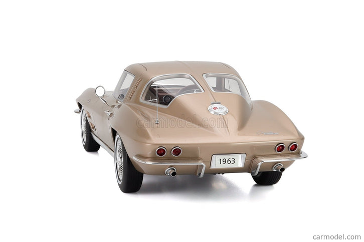 Chevrolet Corvette C2 Coupe 1963 1:12 GT Spirit hnedá metalická