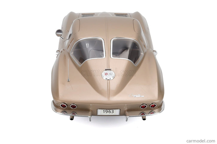 Chevrolet Corvette C2 Coupe 1963 1:12 GT Spirit hnedá metalická