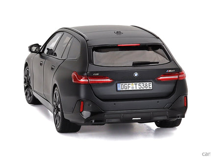 BMW 5-SERIES i5 M60 Touring (G99) SW Station Wagon 2024 1:18 Minichamps Frozen sivá