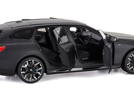 BMW 5-SERIES i5 M60 Touring (G99) SW Station Wagon 2024 1:18 Minichamps Frozen sivá