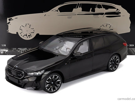 BMW 5-SERIES i5 M60 Touring (G61) SW Station Wagon 2024 1:18 Minichamps čierna metalická