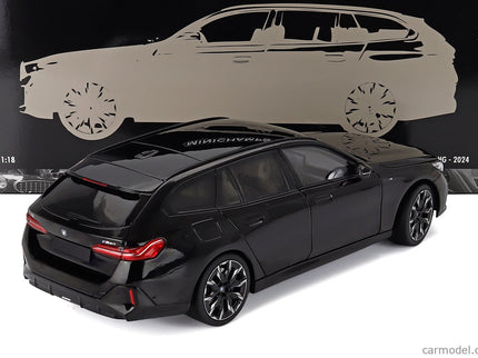 BMW 5-SERIES i5 M60 Touring (G61) SW Station Wagon 2024 1:18 Minichamps čierna metalická