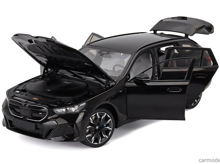 BMW 5-SERIES i5 M60 Touring (G61) SW Station Wagon 2024 1:18 Minichamps čierna metalická
