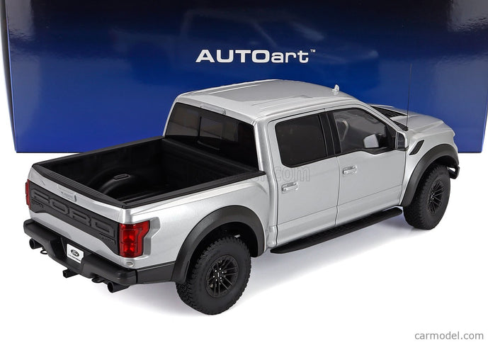 Ford F-150 Raptor Pick-UP Double Cabine 2019 1:18 AUTOart strieborná