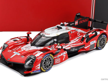Toyota GR010 3.5L V6 Team Gazoo Racing N°7 5. Miesto 24h Le Mans 2025 Mike Conway - Kamui Kobayashi - Nyck De Vries 1:18 IXO Models červená biela čierna