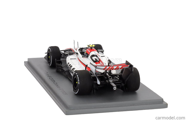 Haas F1 VF-26 Team Tgr Haas N°87 China GP 2026 Oliver Bearman 1:43 Spark Model biela červená čierna