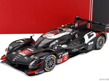 Toyota GR010 3.5L V6 Twin Turbo Hybrid Team Gazoo Racing N°8 24h Le Mans 2025 Sebastian Buemi - Brendon Hartley - Ryo Hirakawa 1:18 IXO Models čierna biela