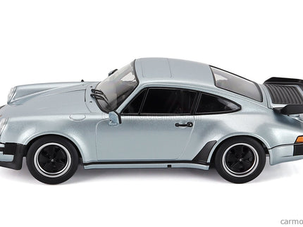 Porsche 911 930 3.3L Turbo Coupe 1977 1:18 KK Scale strieborná