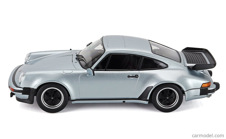 Porsche 911 930 3.3L Turbo Coupe 1977 1:18 KK Scale strieborná