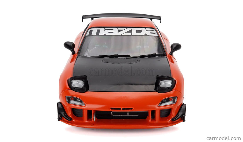 Mazda RX-7 (FD3RS) Works Coupe 1999 1:18 Solido oranžová