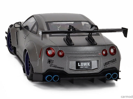 Nissan GT-R (R35) Liberty Walk Body Kit 2.0 Coupe 2024 1:18 Solido strieborná