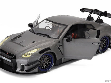 Nissan GT-R (R35) Liberty Walk Body Kit 2.0 Coupe 2024 1:18 Solido strieborná