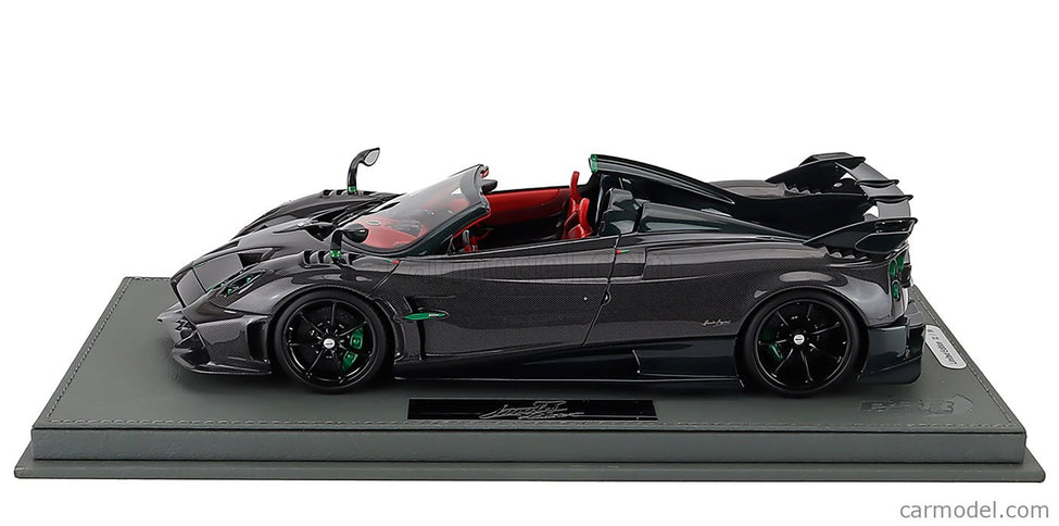 Pagani Imola Roadster 2023 1:18 BBR Models lesklá karbónová