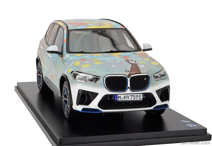 BMW iX5 Hydrogen (G05) 2025 - Art Car BY Alvaro Barrington 1:18 Spark Model rôzne farby