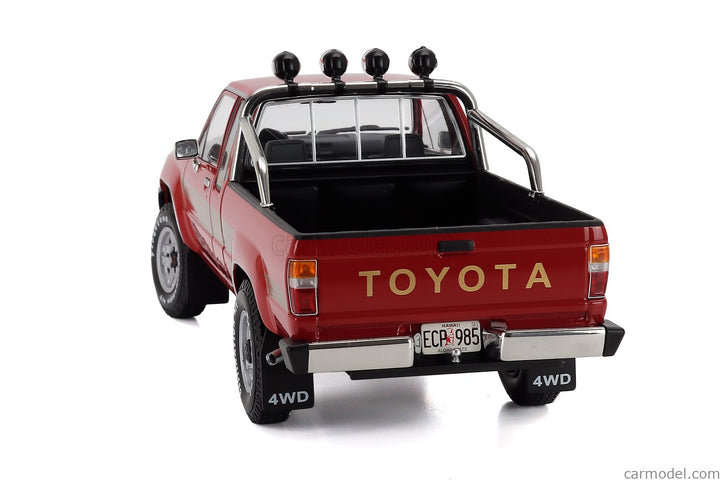 Toyota Hilux Pick-UP Nákladiak Xtra Cab 4x4 1985 1:18 KK Scale červená