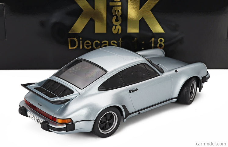 Porsche 911 930 3.0L Turbo Coupe 1976 1:18 KK Scale strieborná