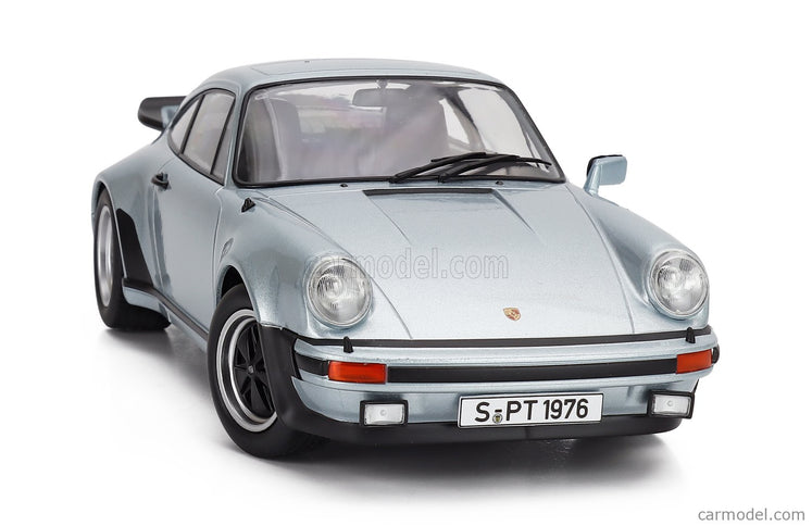 Porsche 911 930 3.0L Turbo Coupe 1976 1:18 KK Scale strieborná