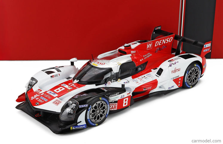 Toyota GR010 3.5L V6 Twin Turbo Hybrid Team Gazoo Racing N°8 2. Miesto 24h Le Mans 2023 Sebastien Buemi - Brendon Hartley - Ryo Hirakawa 1:18 IXO Models biela červená