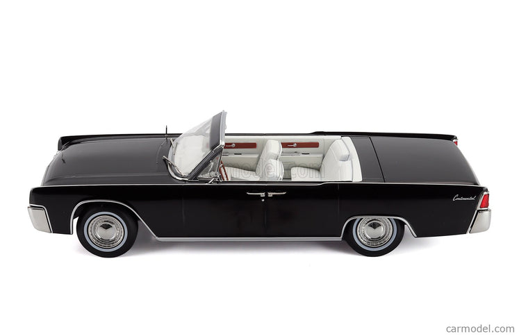Lincoln Continental Cabriolet 1963 1:18 KK Scale čierna