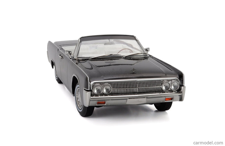 Lincoln Continental Cabriolet 1963 1:18 KK Scale čierna