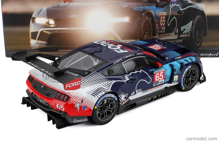 Ford Mustang GT3 5.4L V8 Team Multimatic Motorsports N°65 Víťaz Gtd Pro Class IMSA 24h Daytona 2025 Christopher Mies - Dennis Olsen - Frederic Vervisch 1:18 IXO Models modrá