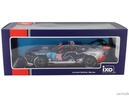 Ford Mustang GT3 5.4L V8 Team Multimatic Motorsports N°65 Víťaz Gtd Pro Class IMSA 24h Daytona 2025 Christopher Mies - Dennis Olsen - Frederic Vervisch 1:18 IXO Models modrá
