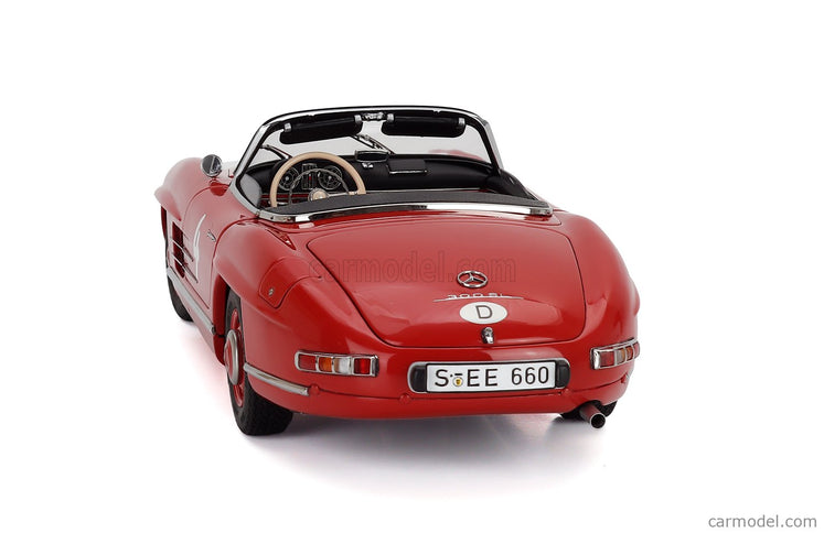 Mercedes Benz 300SL Roadster Spider Open N°4 Pferdsfeld Rennen 1961 - Classic Gala Schwetzinger International Concours D'elegance 2026 1:18 CMC červená