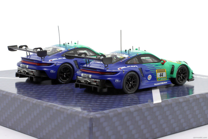 Porsche Set 2X 911 992 GT3 R Team Falken Motorsports 24h Nurburgring 2025 N°44 Dorian Boccolacci - Tim Heinemann - Dennis Marschall - Morris Schuring + N°33 Julien Andlauer - Nico Menzel - Sven Muller - Alessio Picariello 1:43 IXO Models zelená modrá
