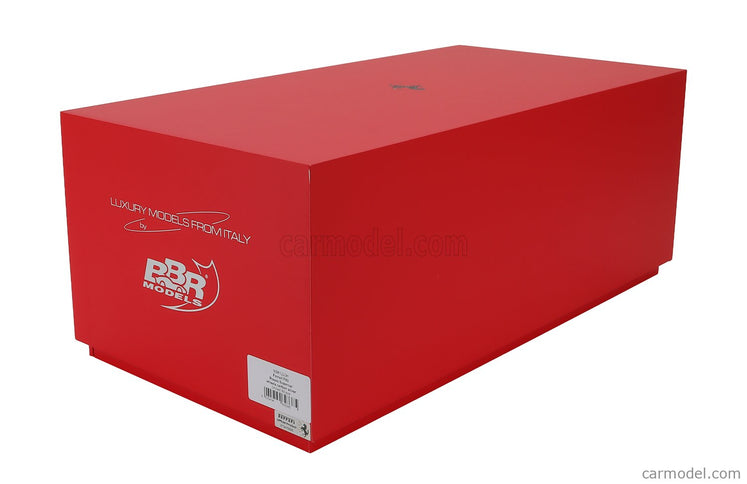 Ferrari F80 2024 - Carbon Silver Disky - Italian Stripes 1:12 BBR Models červená Supercar - červená metalická