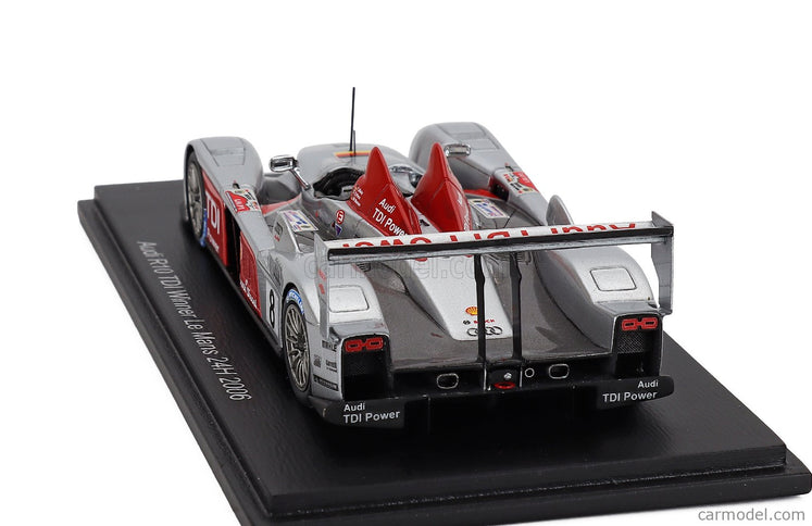 Audi R10 Tdi 5.5L Turbo V12 Team Audi Sport Joest N°8 Víťaz 24h Le Mans 2006 Frank Biela - Marco Werner - Emanuele Pirro 1:43 Spark Model strieborná červená