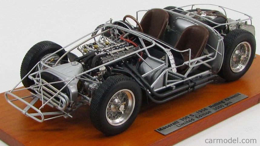 Maserati Telaio - 300S Rolling Chassis 1956 1:18 CMC strieborná