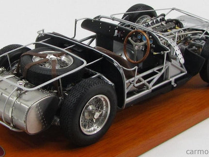 Maserati Telaio - 300S Rolling Chassis 1956 1:18 CMC strieborná